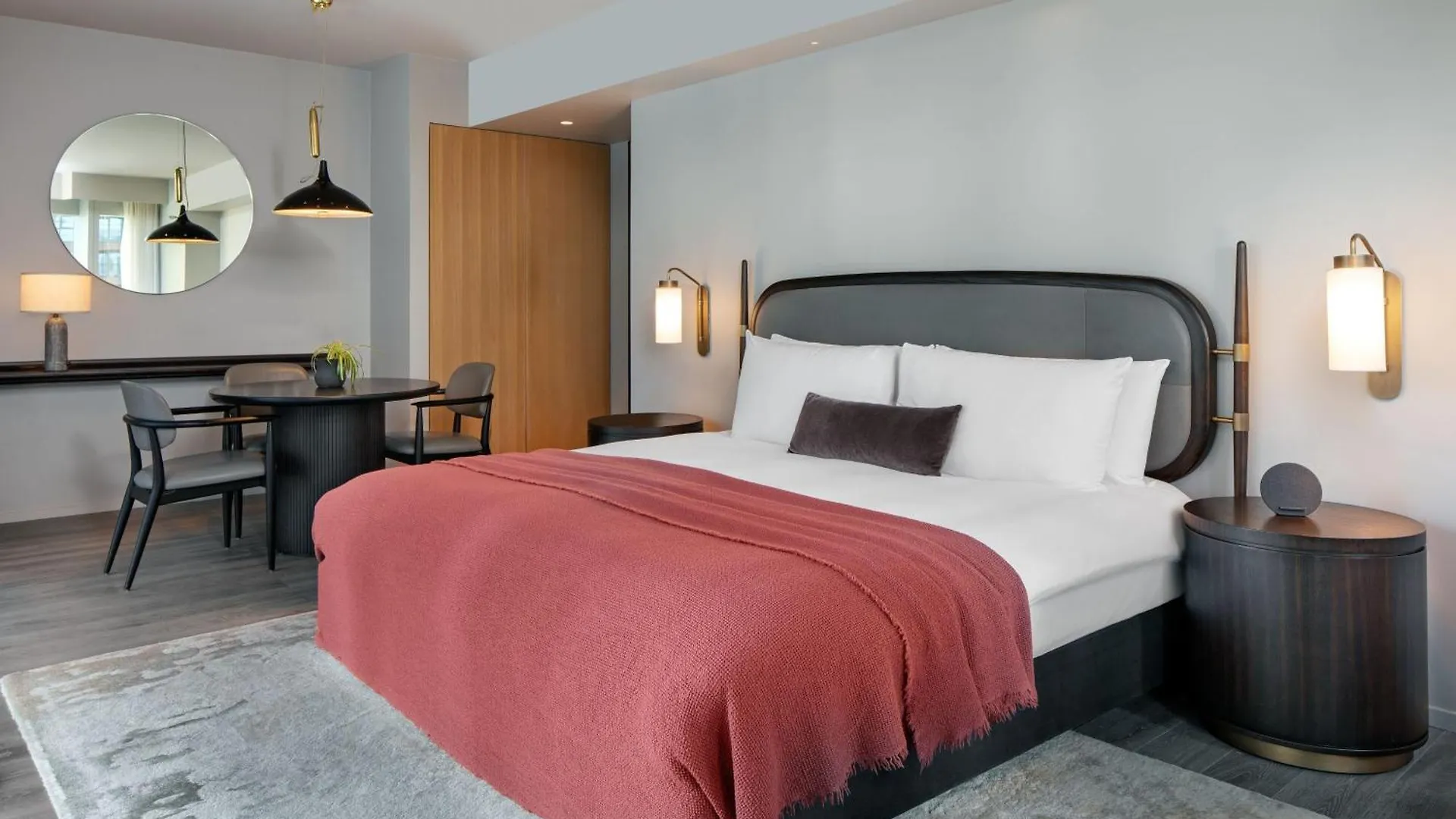 The Stratford, Autograph Collection Hotell London