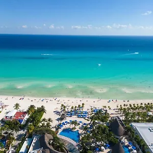 **** Semesteranläggning (resort) The Reef Playacar & Mexiko
